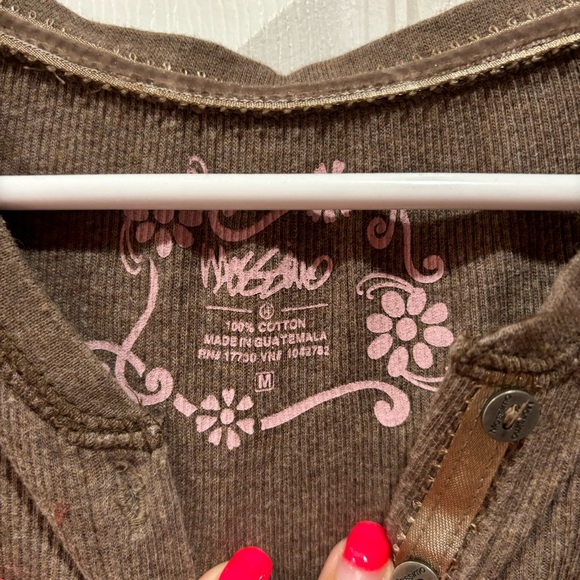 MOSSIMO Girl’s Button Down V Neck Long Sleeve Shirt Top - brown, size M(7/8) - Picture 2 of 3